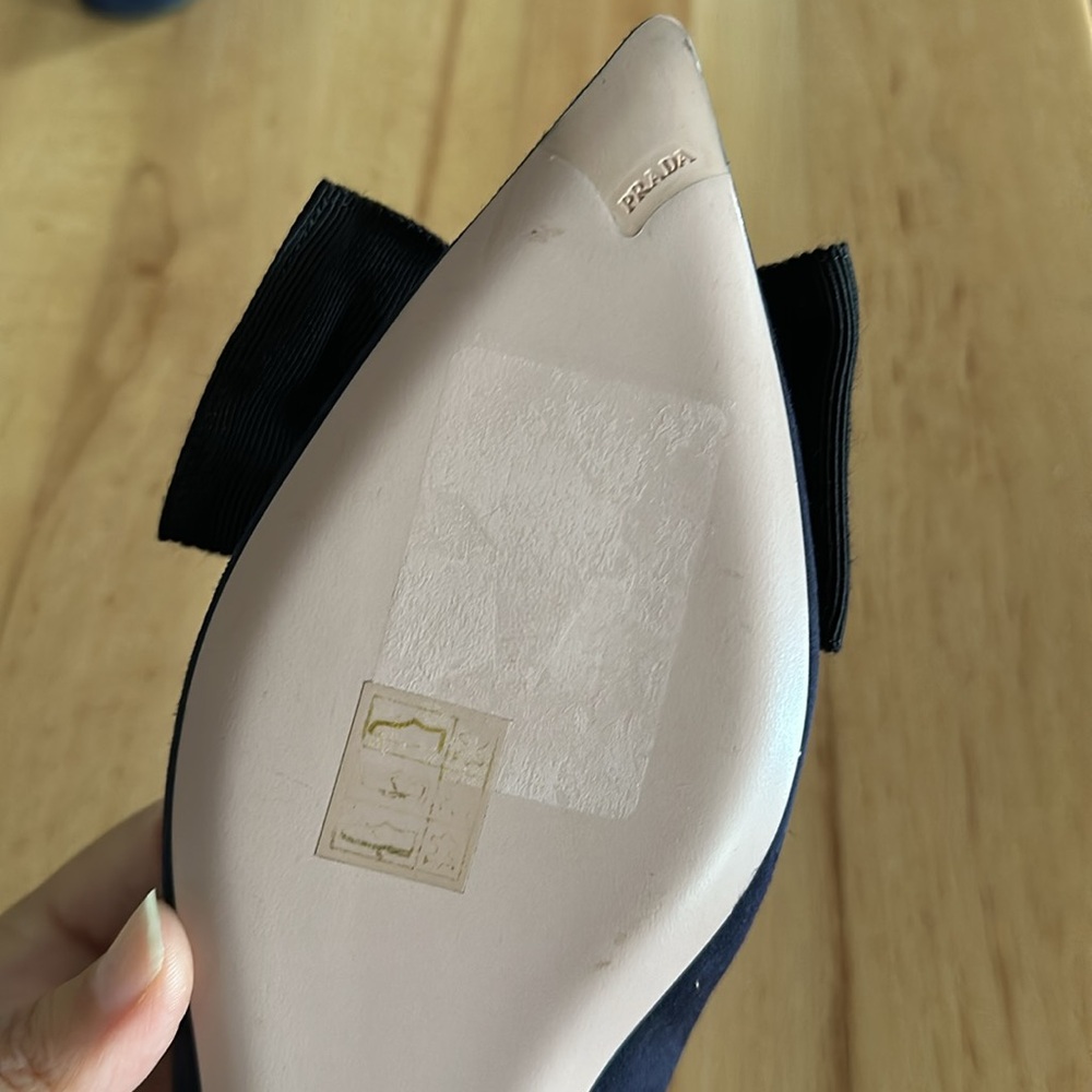 NIB 🩵 PRADA Pointed Toe Suede Flats with Bow - Picture 10 of 13